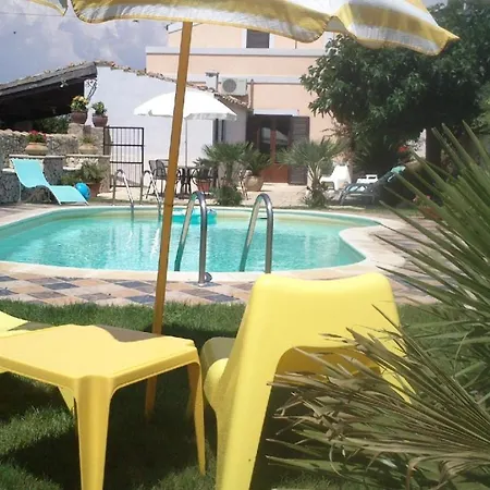 In Mit Privatem Pool